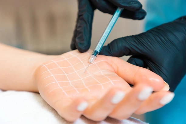 حلول التجميل غير الجراحية لليدين