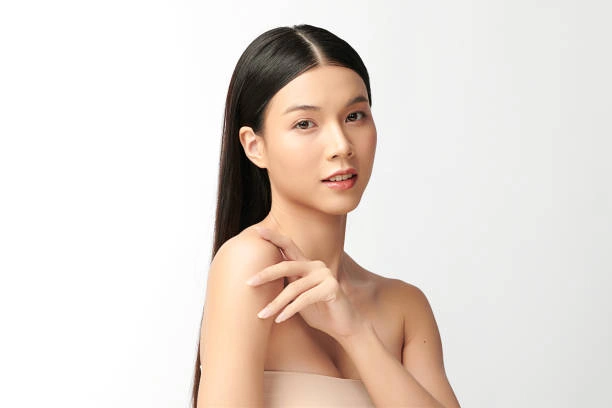 توحيد لون البشرة بجلسات الـBB Glow